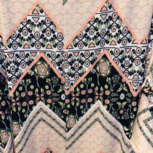 Shoulderless Dress - Picture 5 of 5